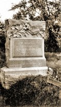 W Mabelle Miller tombstone